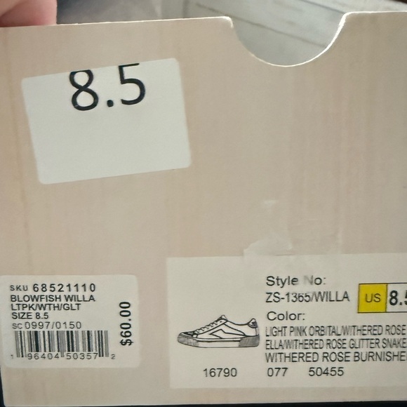 Brand new blowfish pink and white tennis shoe sneaker size 8.5 lace up - Picture 3 of 3